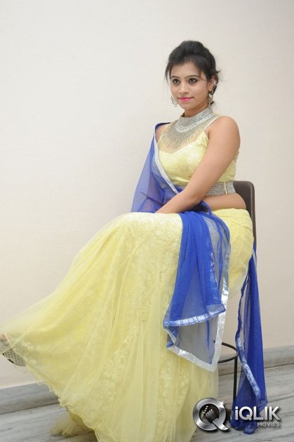 Priyanka-at-Adhee-Lekka-Movie-Platinum-Disc-Function